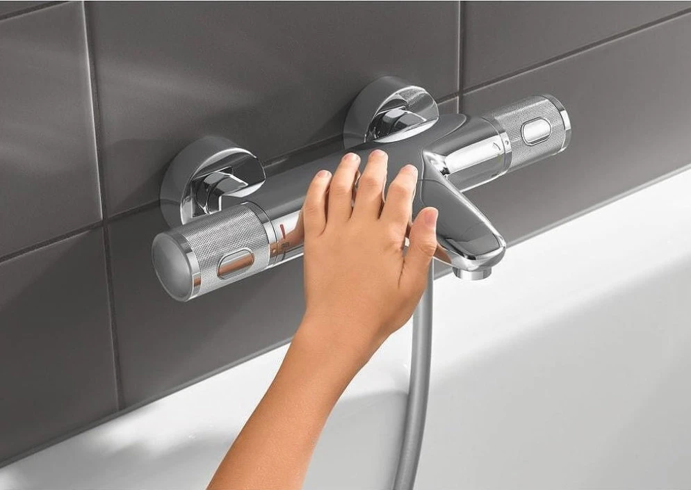 Термостатен смесител за вана и душ GROHE Grohtherm 1000 Performance 34830000 в цвят хром