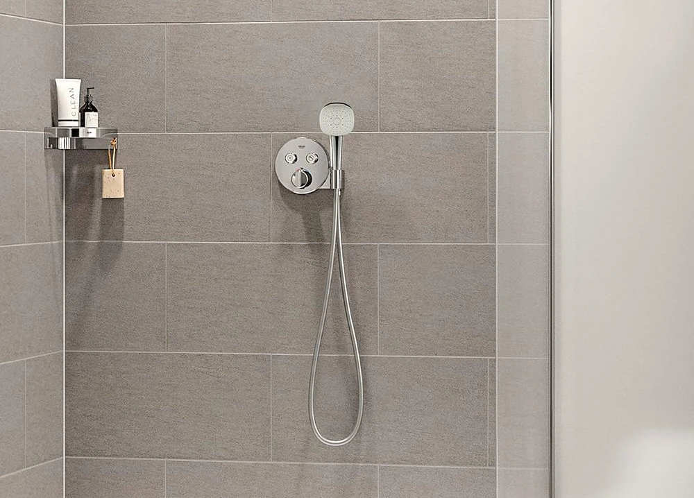 Ръчен душ GROHE Tempesta Cube 110 27574003 с 3 струи Rain, Massage и Jet в цвят хром